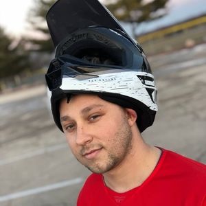 Meet your Posher, Stefan